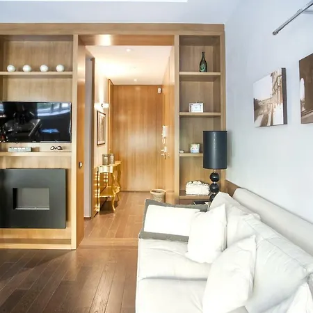 7 Borgo San Jacopo Apartment *